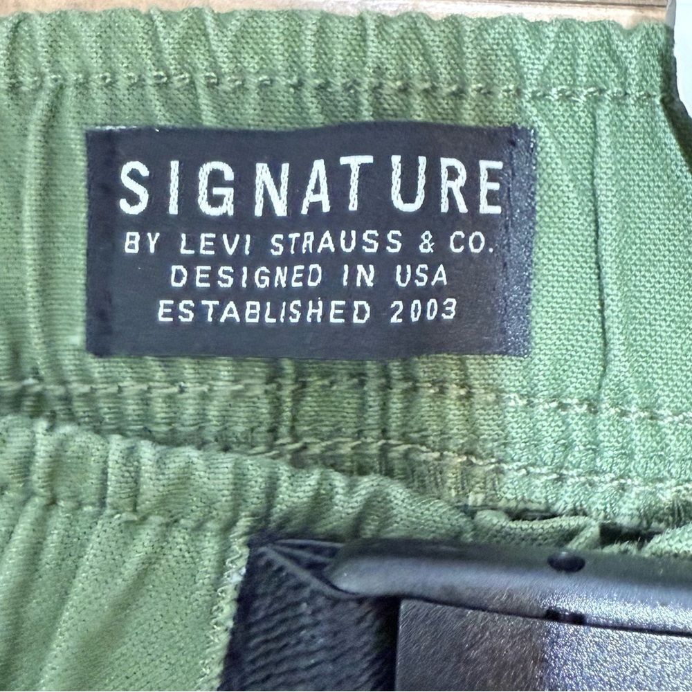 Signature by Levi Strauss Boys Olive Cargo Shorts Size XL - Picture 5 of 12